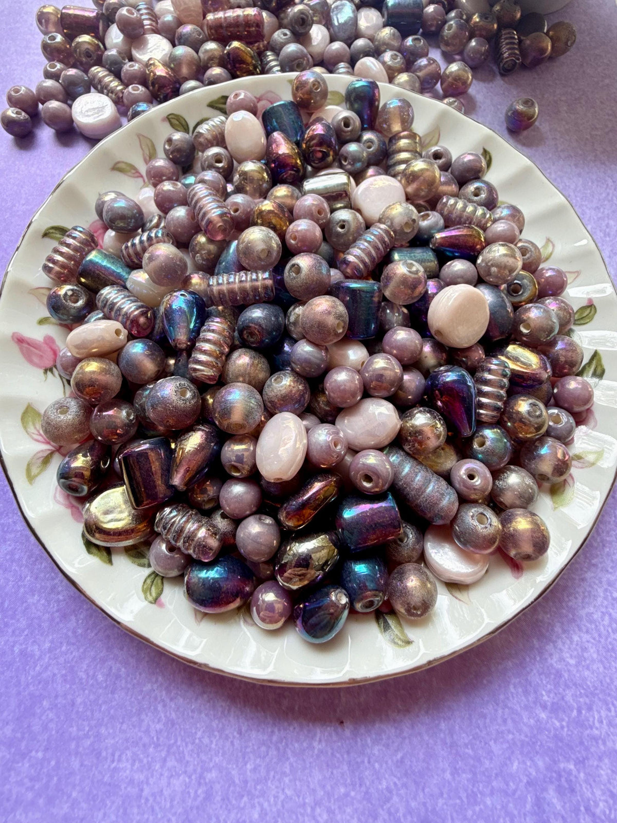 1/2 lb Stardust Lilac AB Glass Bead Mix – Iridescent Lavender Jewelry Making Beads (0.5 lb)