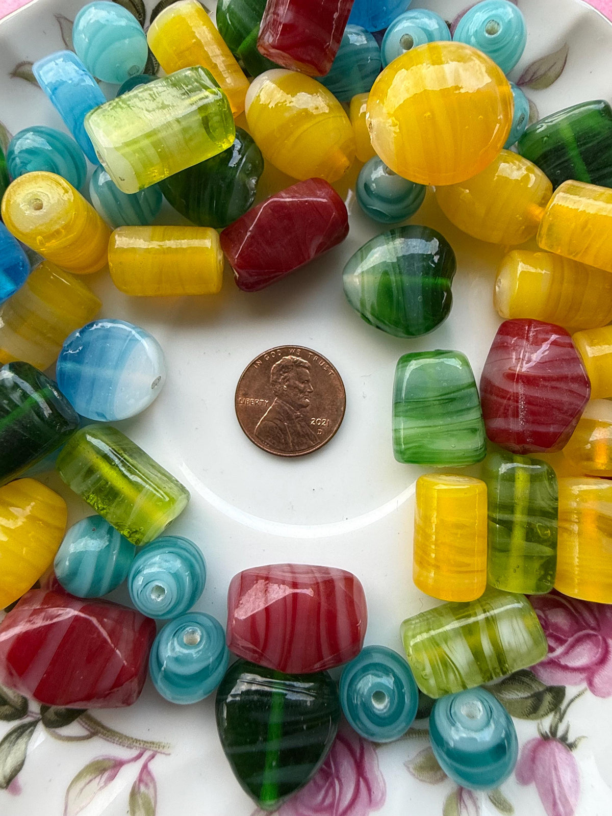 1/2 lb Merchant’s Mix |  Assorted Large Swirl Glass Beads | Mixed Glass Bead Assortment | 10-20mm