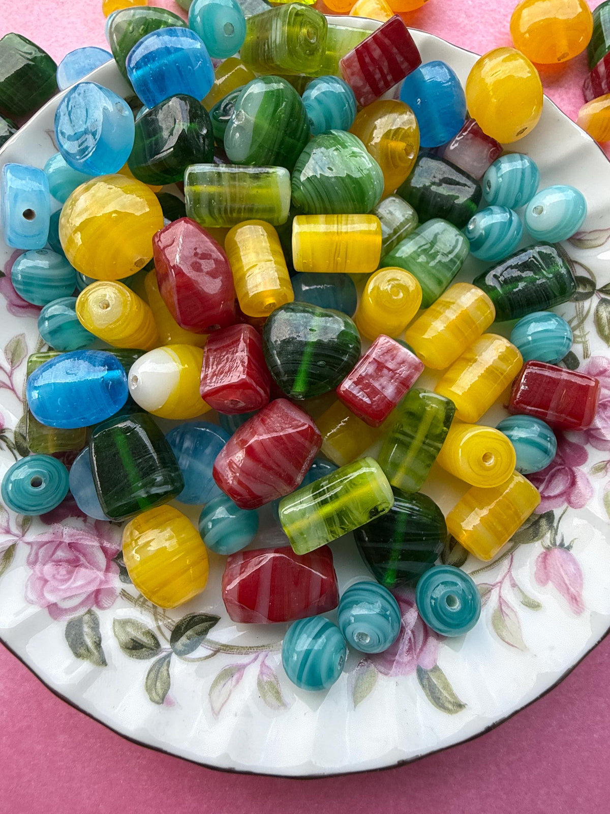 1/2 lb Merchant’s Mix |  Assorted Large Swirl Glass Beads | Mixed Glass Bead Assortment | 10-20mm