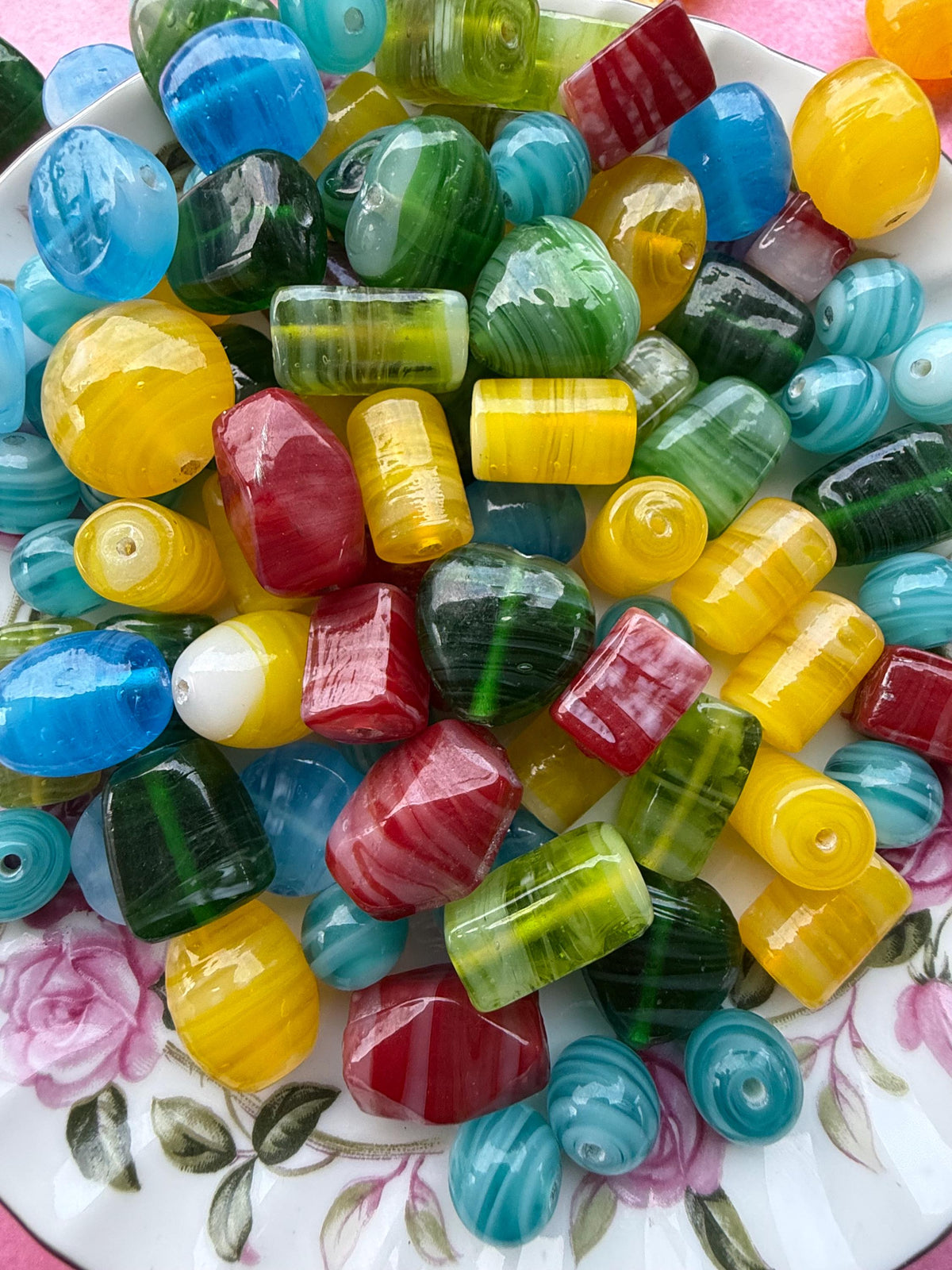 1/2 lb Merchant’s Mix |  Assorted Large Swirl Glass Beads | Mixed Glass Bead Assortment | 10-20mm
