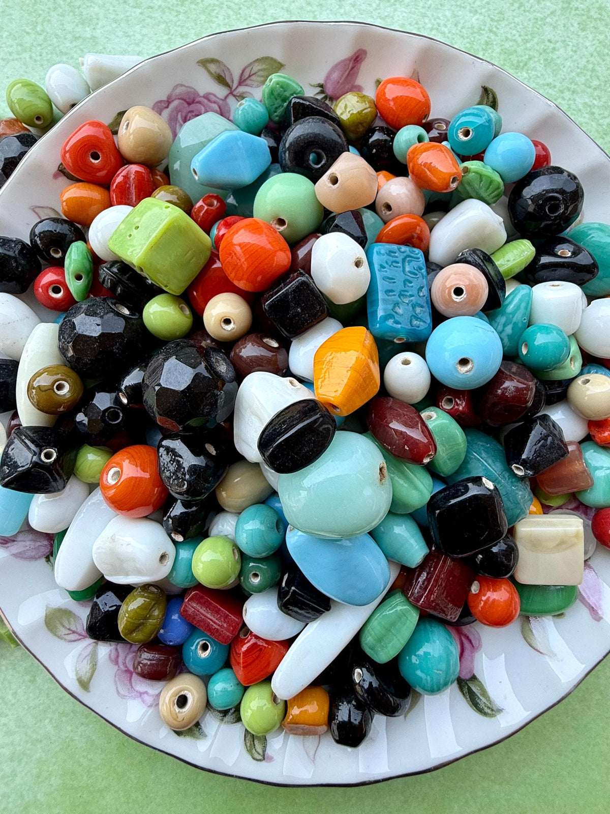1/2 lb Glossy Treasure Mix Glass Beads - Assorted Random Glass Bead Mix – Bulk Beads for Jewelry Making