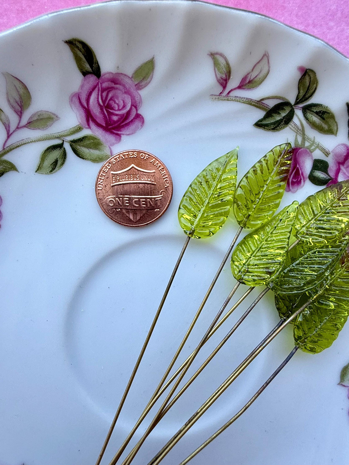 25 Solar Moss Glass Leaf Headpins on Raw Brass Wire, Vintage-Inspired Floral Jewelry Findings, Wired Flowers for Crafts