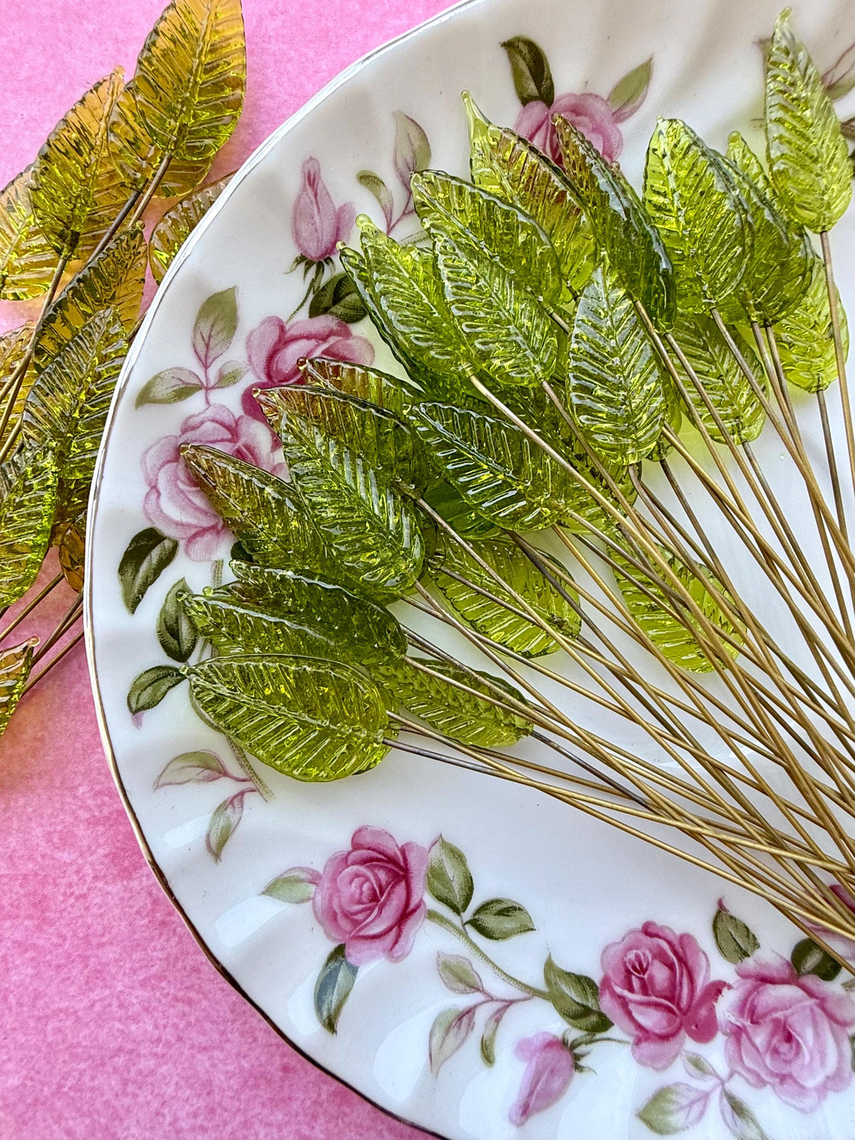 25 Solar Moss Glass Leaf Headpins on Raw Brass Wire, Vintage-Inspired Floral Jewelry Findings, Wired Flowers for Crafts