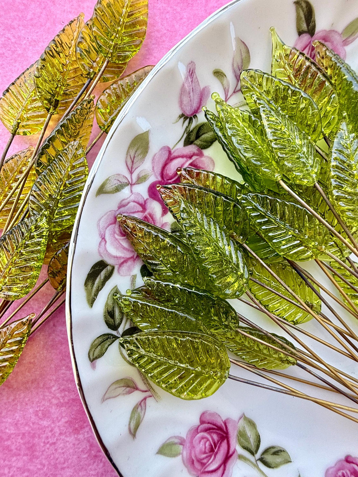 25 Solar Moss Glass Leaf Headpins on Raw Brass Wire, Vintage-Inspired Floral Jewelry Findings, Wired Flowers for Crafts