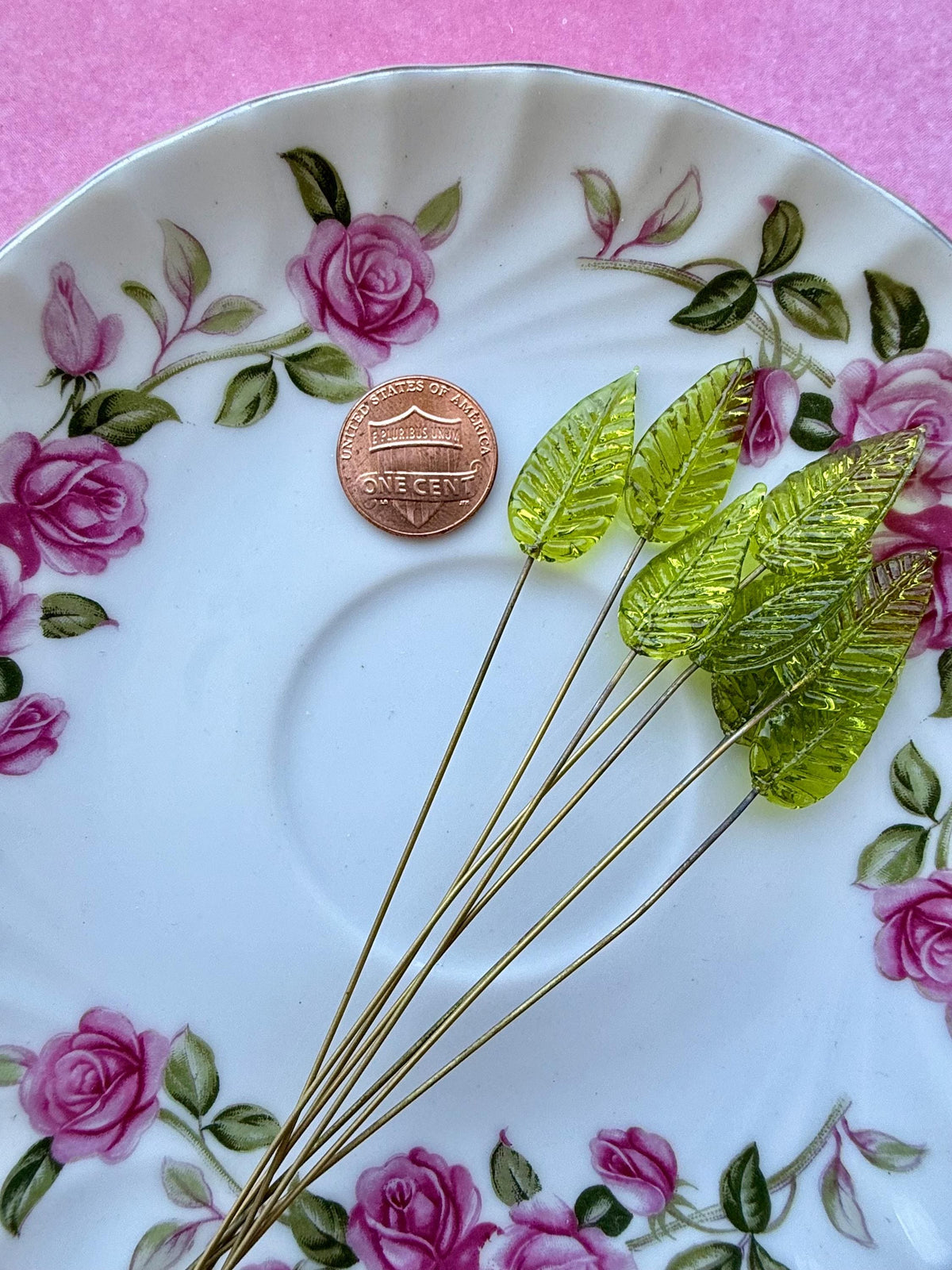 25 Solar Moss Glass Leaf Headpins on Raw Brass Wire, Vintage-Inspired Floral Jewelry Findings, Wired Flowers for Crafts
